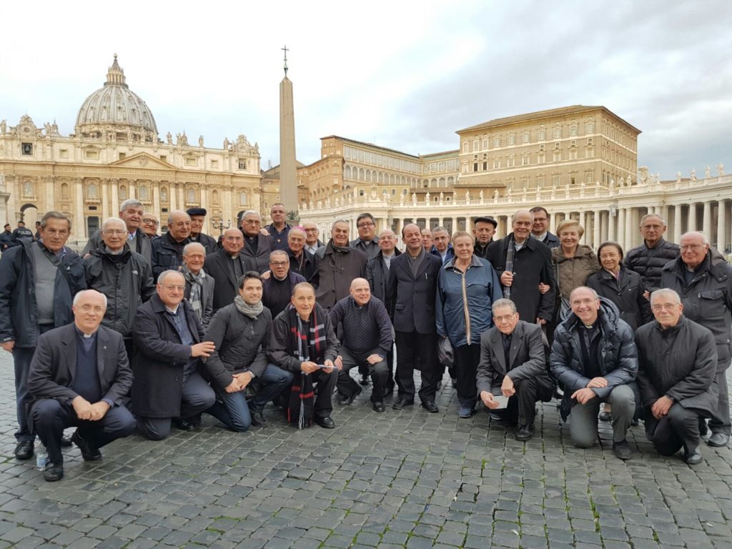Gruppo dei partecipanti all'Assemblea Generale 21 - 23 novembre 2016 a Sassone in pazza San Pietro in attesa dell'Udienza di Papa Francesco